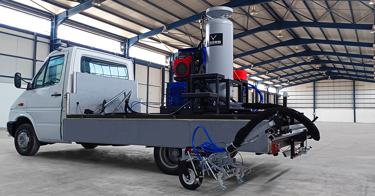 2k line striping truck vezos roadmaster 5